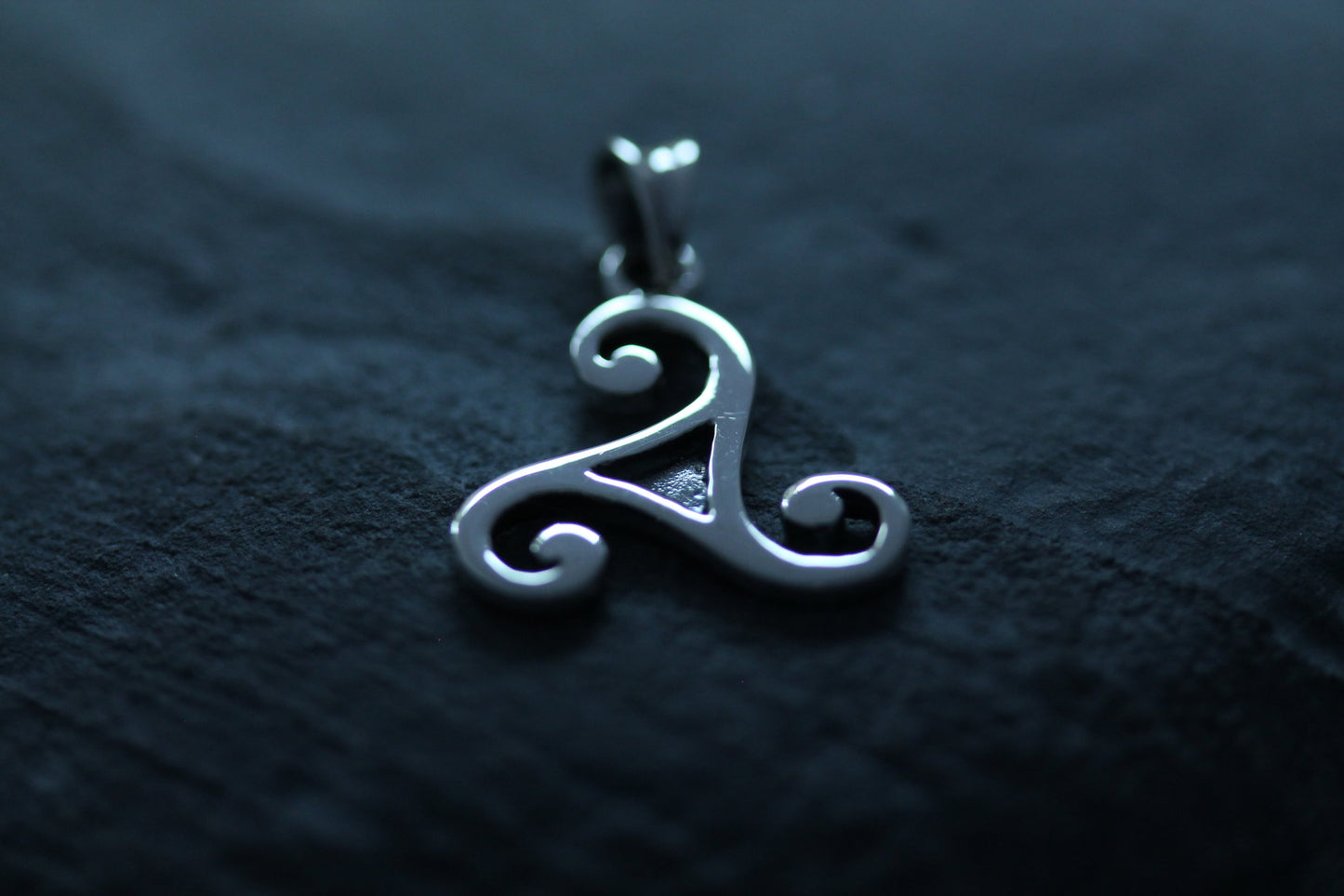 Triskele Pendant - Triskele with Triangle