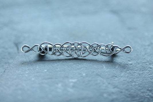 Celtic Knot Brooch - Undulating Loop