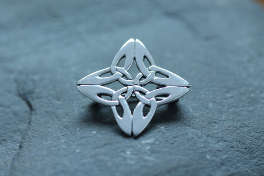 Celtic Knot Brooch - Medium Dara Knot