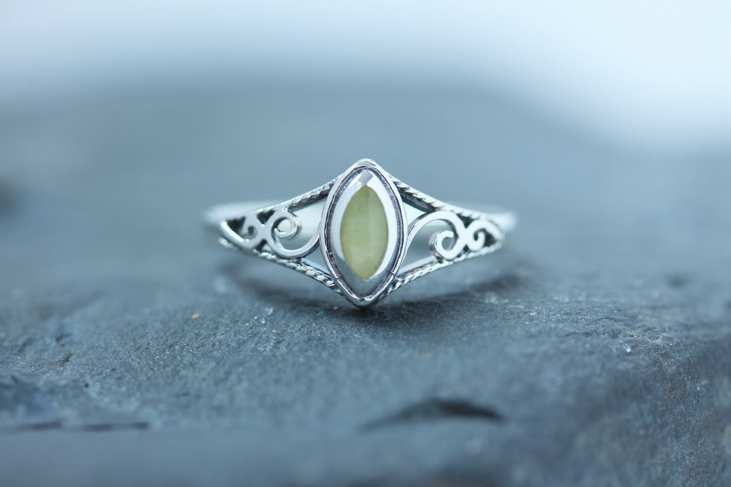Scottish Marble Ring - Regal Shoulder