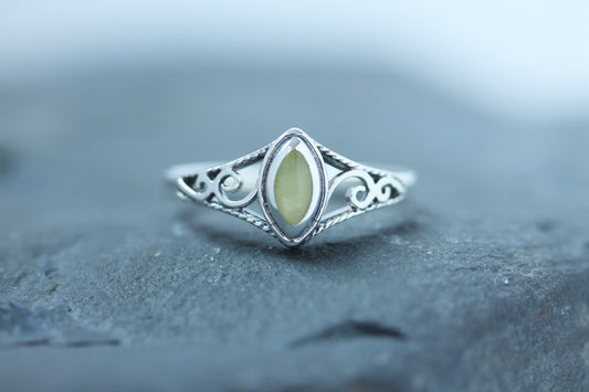 Scottish Marble Ring - Regal Shoulder