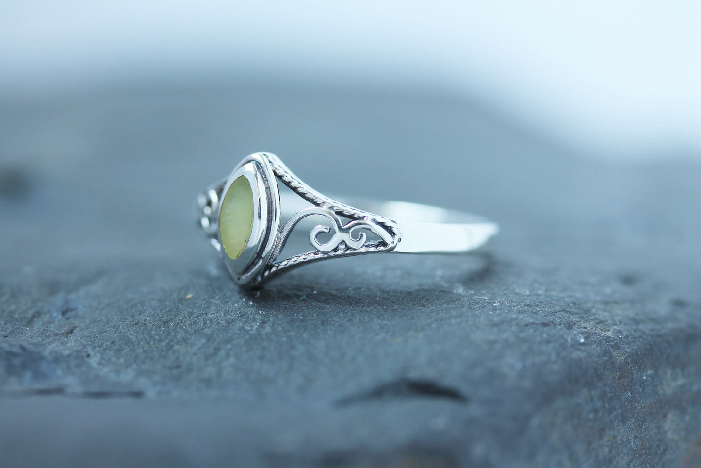 Scottish Marble Ring - Regal Shoulder