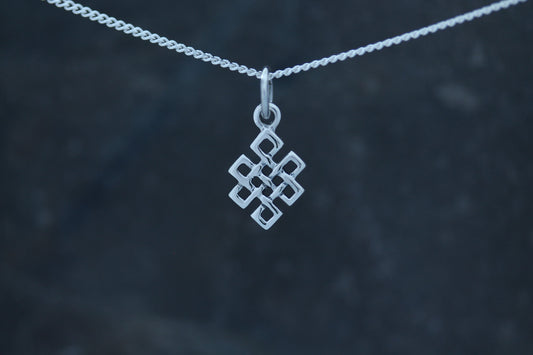 Celtic Knot Pendant - Padlock Knot