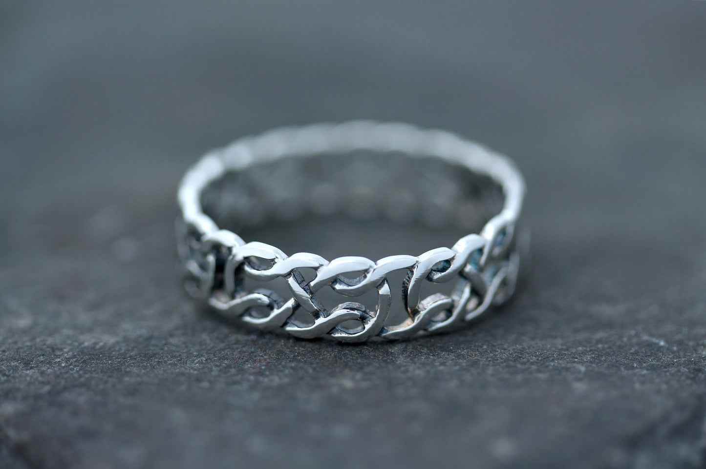 Celtic Knot Ring - Loose Eternal Plait
