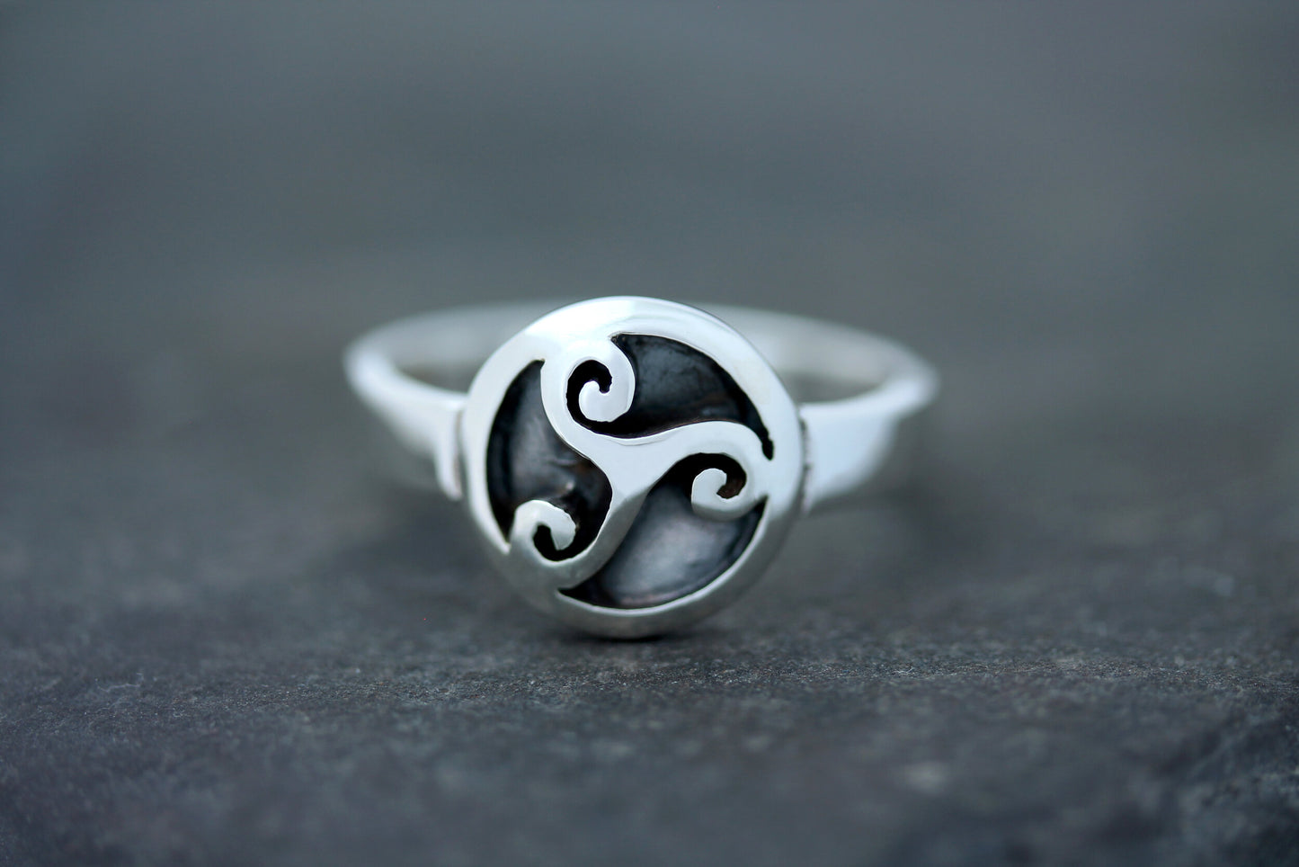 Triskele Ring - Vintage Emblem