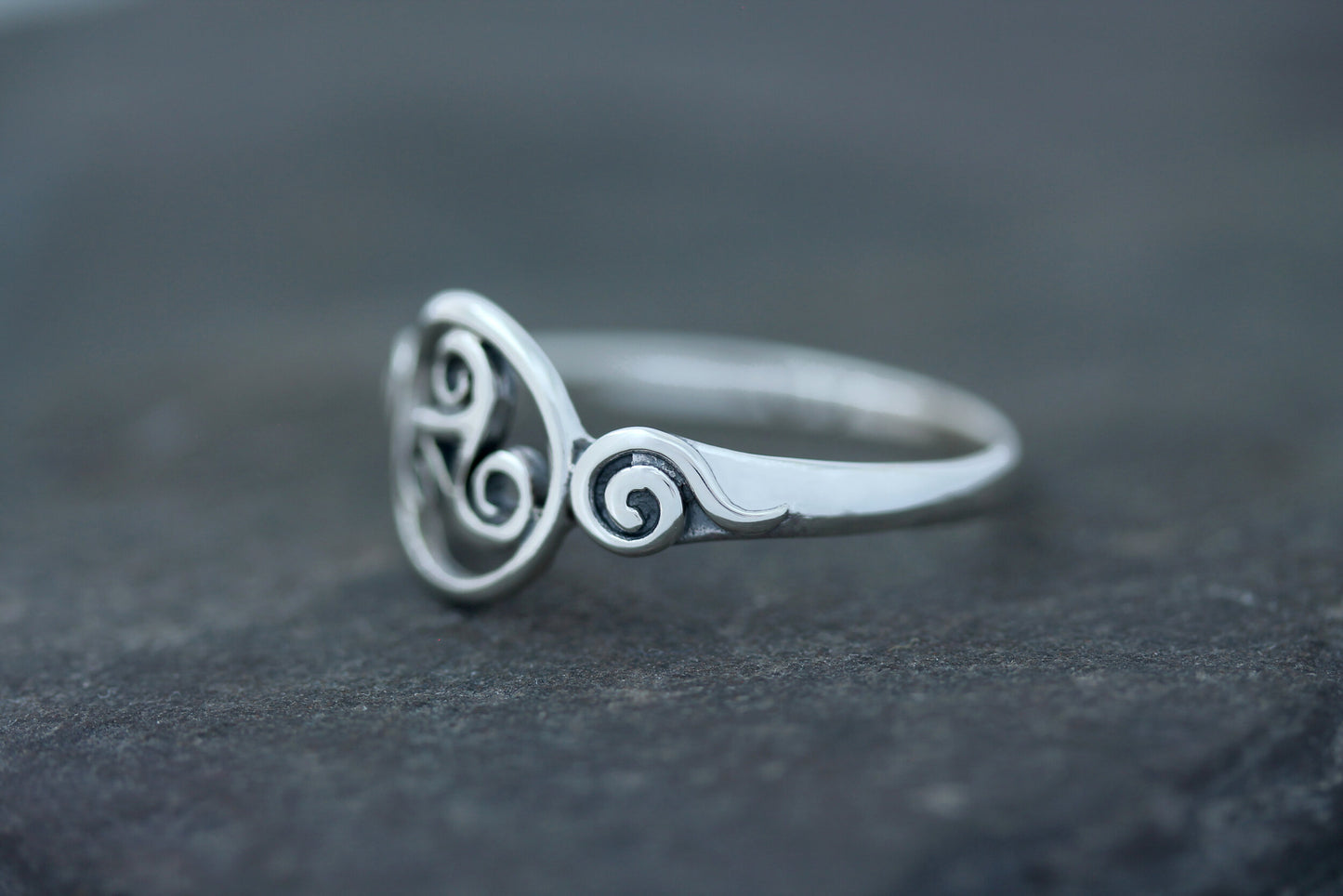 Triskele Ring - Cosmic Flow