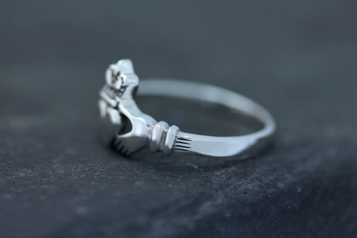 Claddagh Ring - Royal Crown in Plain Design (Thick)