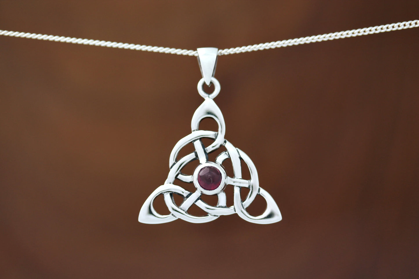 Triquetra Stone Pendant - Knotted Trinity with Red Garnet