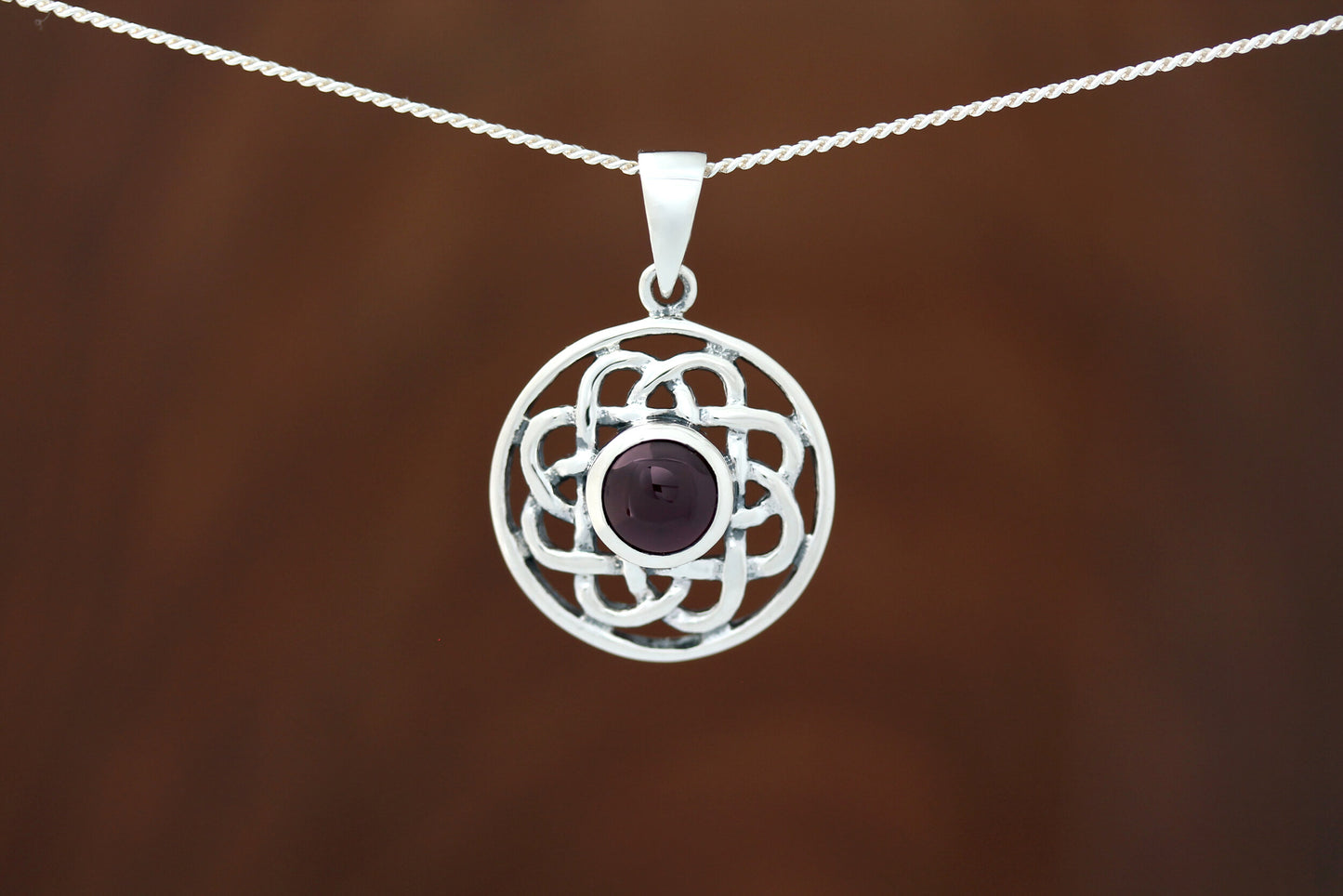 Celtic Stone Pendant - Flower Knot with Red Garnet