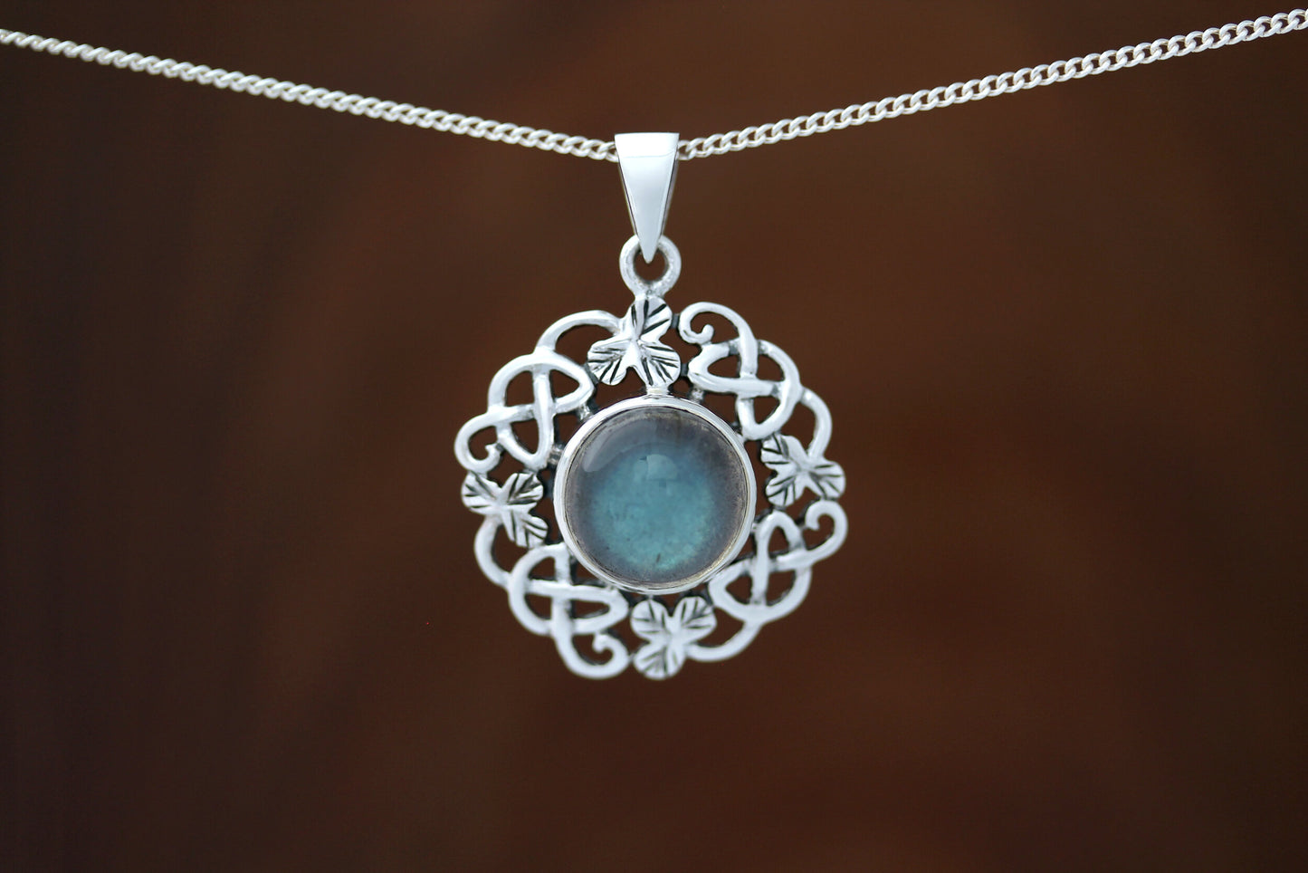 Celtic Stone Pendant - The Knot with Labradorite