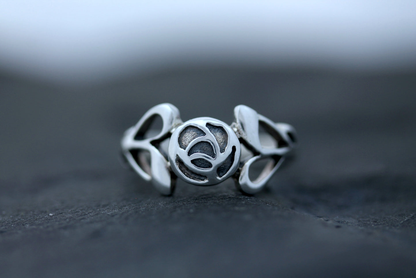 Mackintosh Ring - Open Leaf Rose