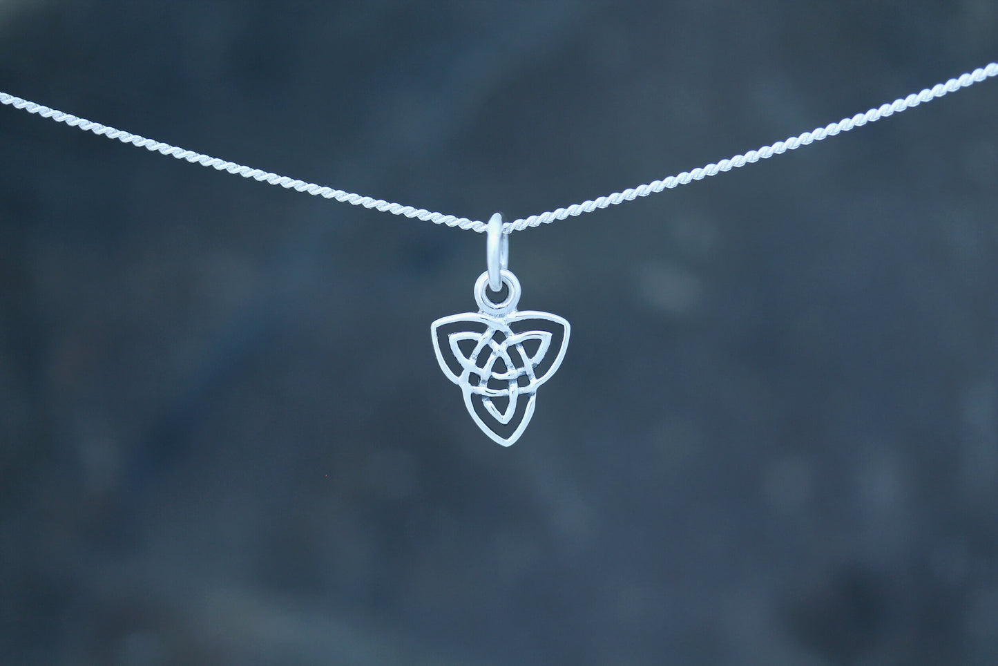 Triquetra Pendant - Overlapping Triquetra (Small)