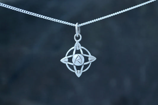 Mackintosh Pendant - Rose Knot