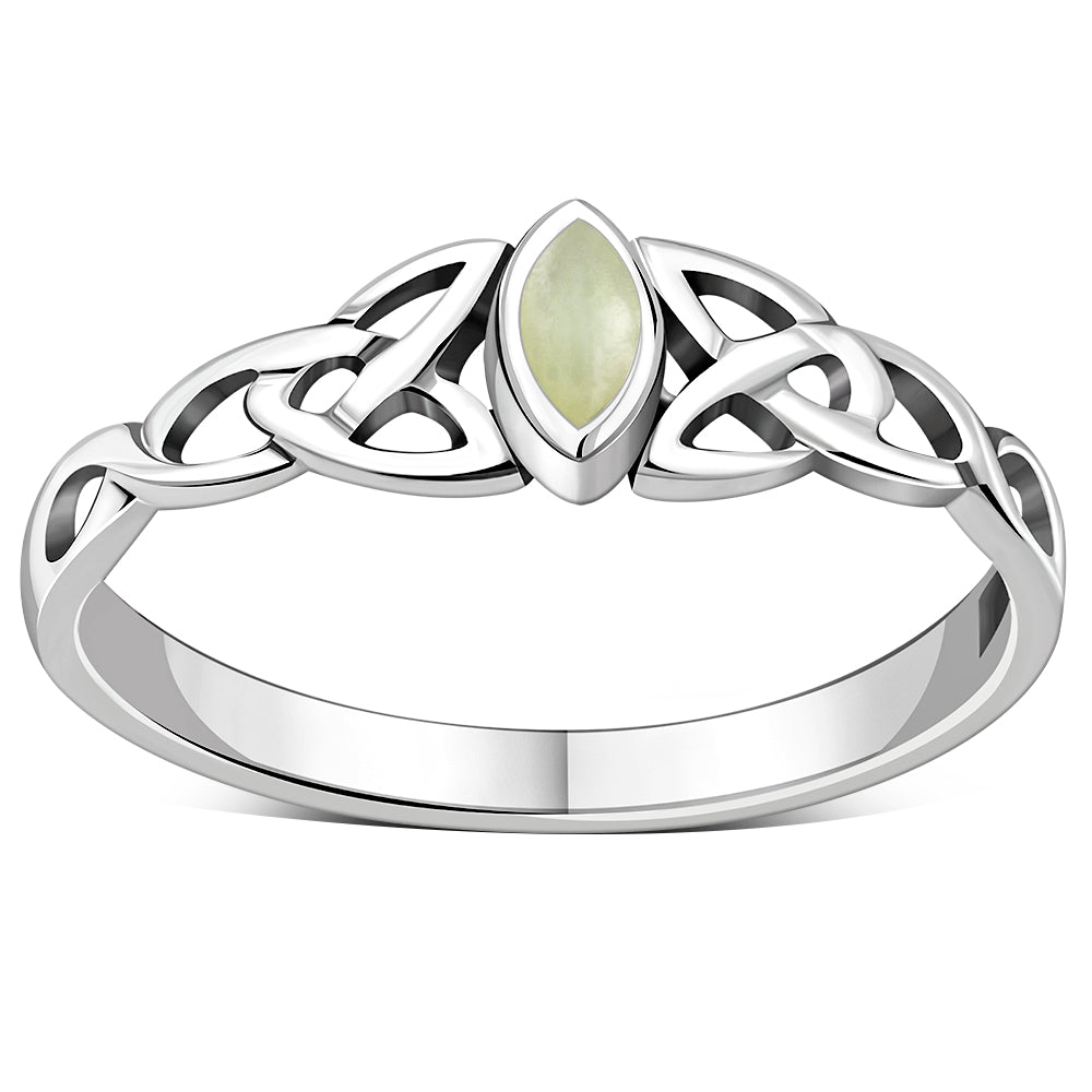 Scottish Marble Ring - Diamond Triquetra