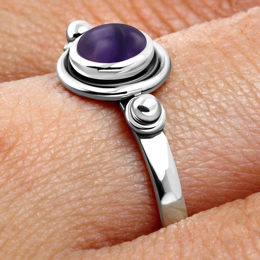 Contemporary Stone Ring- Dotted shoulder with Amethyst