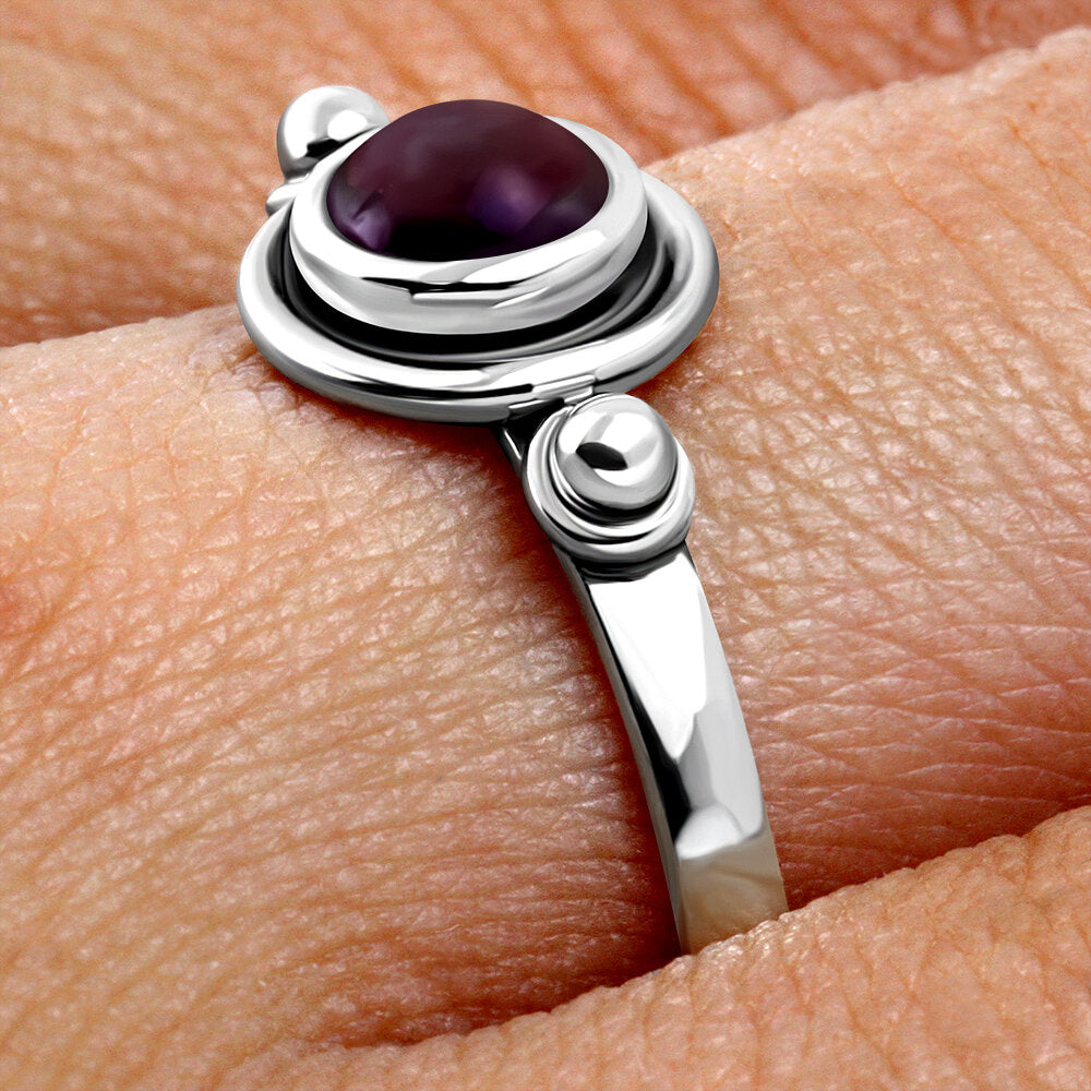 Contemporary Stone Ring- Dotted shoulder with Red Garnet
