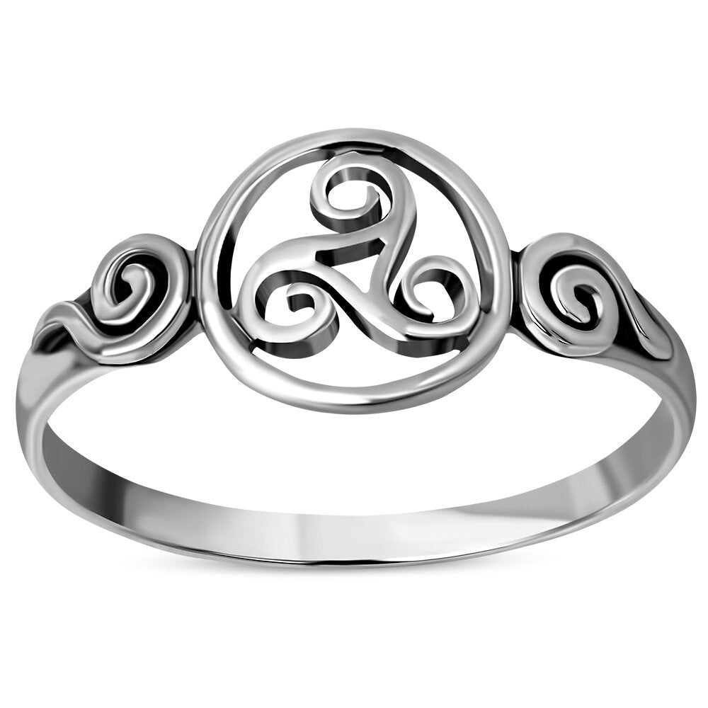 Triskele Ring - Cosmic Flow