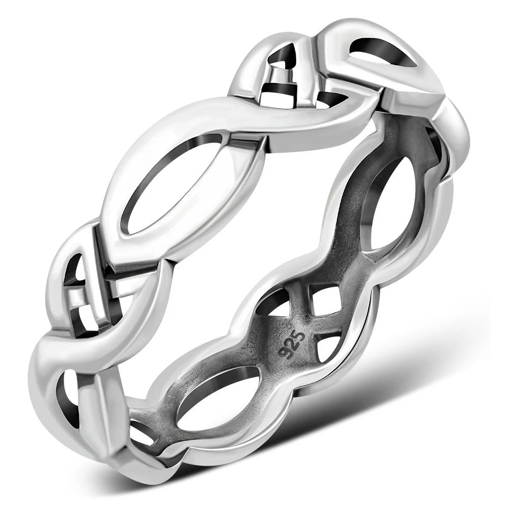Celtic Knot Ring- Spacious Rope Band